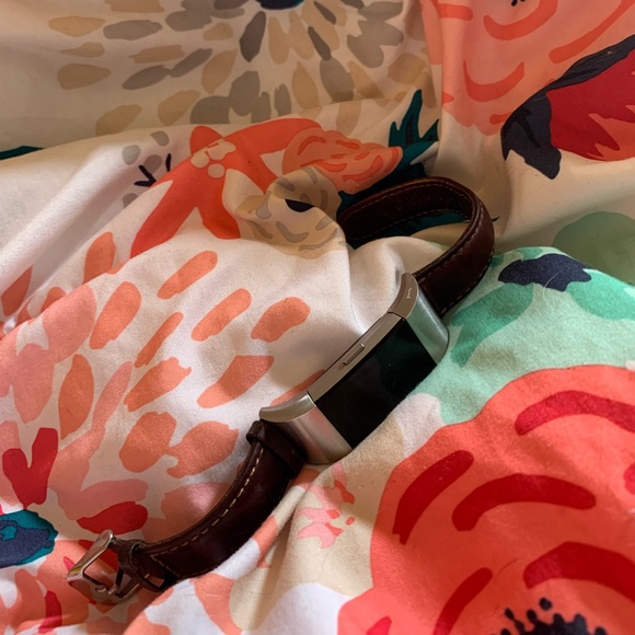 Fitbit Charge 2 - Picture 1 of 5